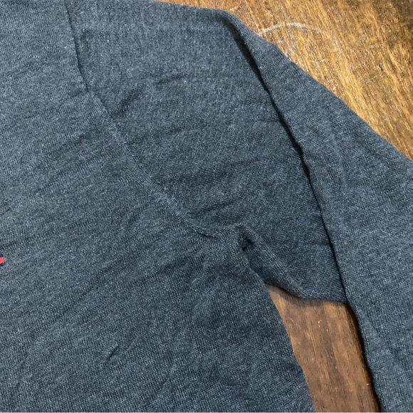 Tommy Hilfiger Sz L Mens Knit Sweater Grey Logo V-Neck Pullover Jumper - Picture 6 of 14